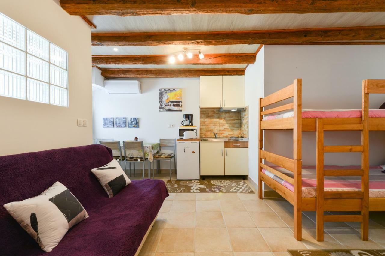 זאדאר Studios Villa Romantica מראה חיצוני תמונה