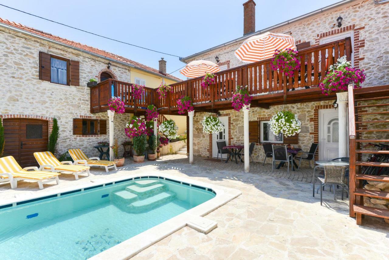 זאדאר Studios Villa Romantica מראה חיצוני תמונה